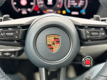 Porsche 911 Carrera Cabriolet PDK