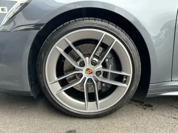 Porsche 911 Carrera Cabriolet PDK