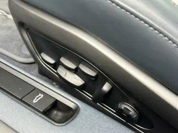 Porsche 911 Carrera Cabriolet PDK