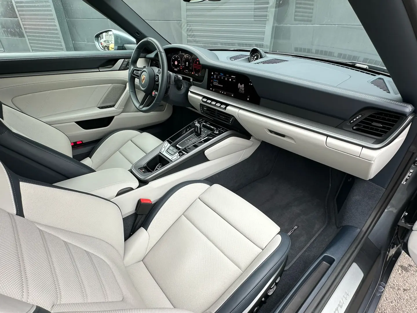 Porsche 911 Carrera Cabriolet PDK