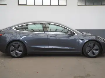 Model 3 Long Range AWD *AHK*1. Hand*