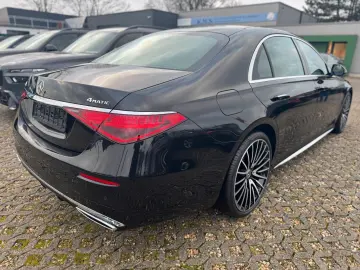 S400d 4M Lang AMG -HUD-Pano-FondEnt-BelüSitz-21Z