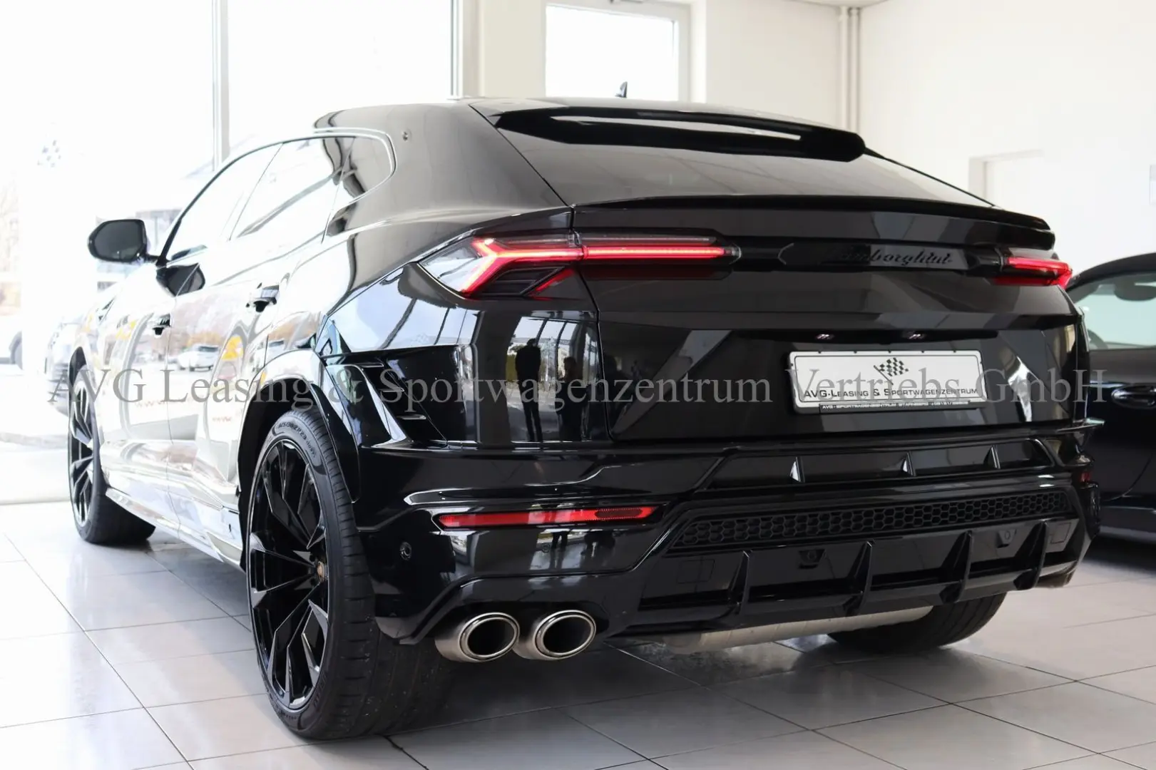 Urus S 1.HD/DT/FULL/AKRAPO/CARBON/NET 251.932,-¤