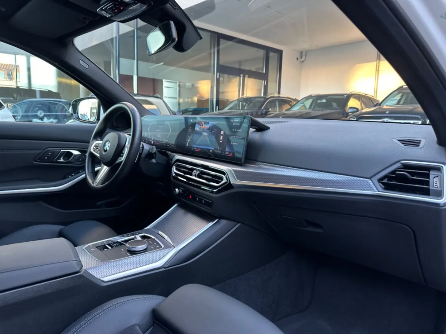 320 i Lim. M Sport | Head-Up | Kamera | 19 Zoll