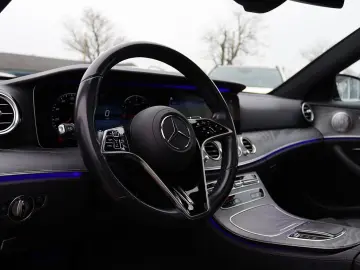 E 300 de AMG DISTRONIC+PANO+KAM360+WIDESCREEN