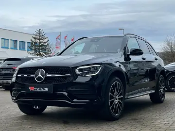 GLC 300 4Matic AMG Line F1 Top View LED Panorama