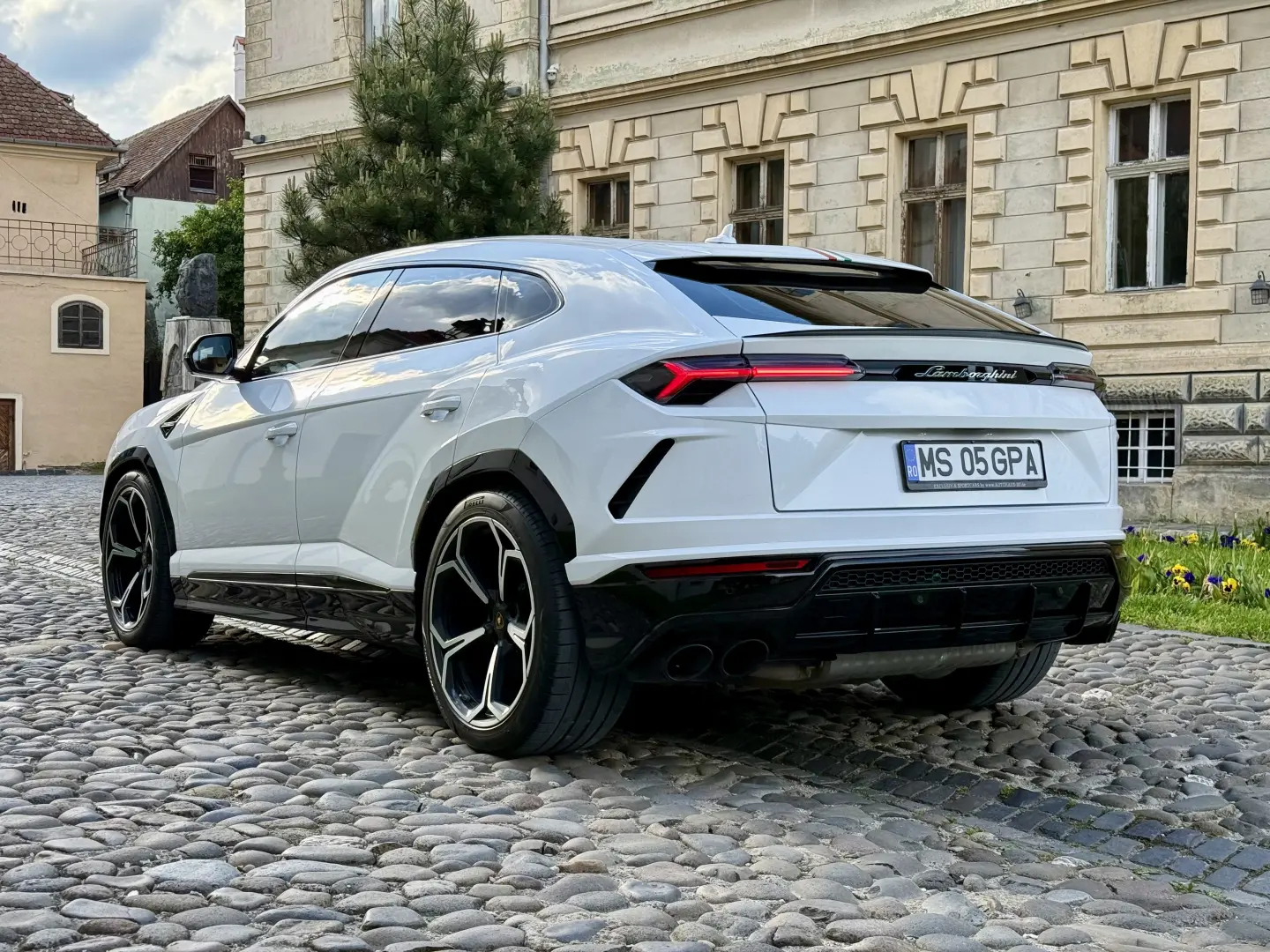 Lamborghini Urus, 4.0 V8, 650 CP, 63.000 KM, in stoc