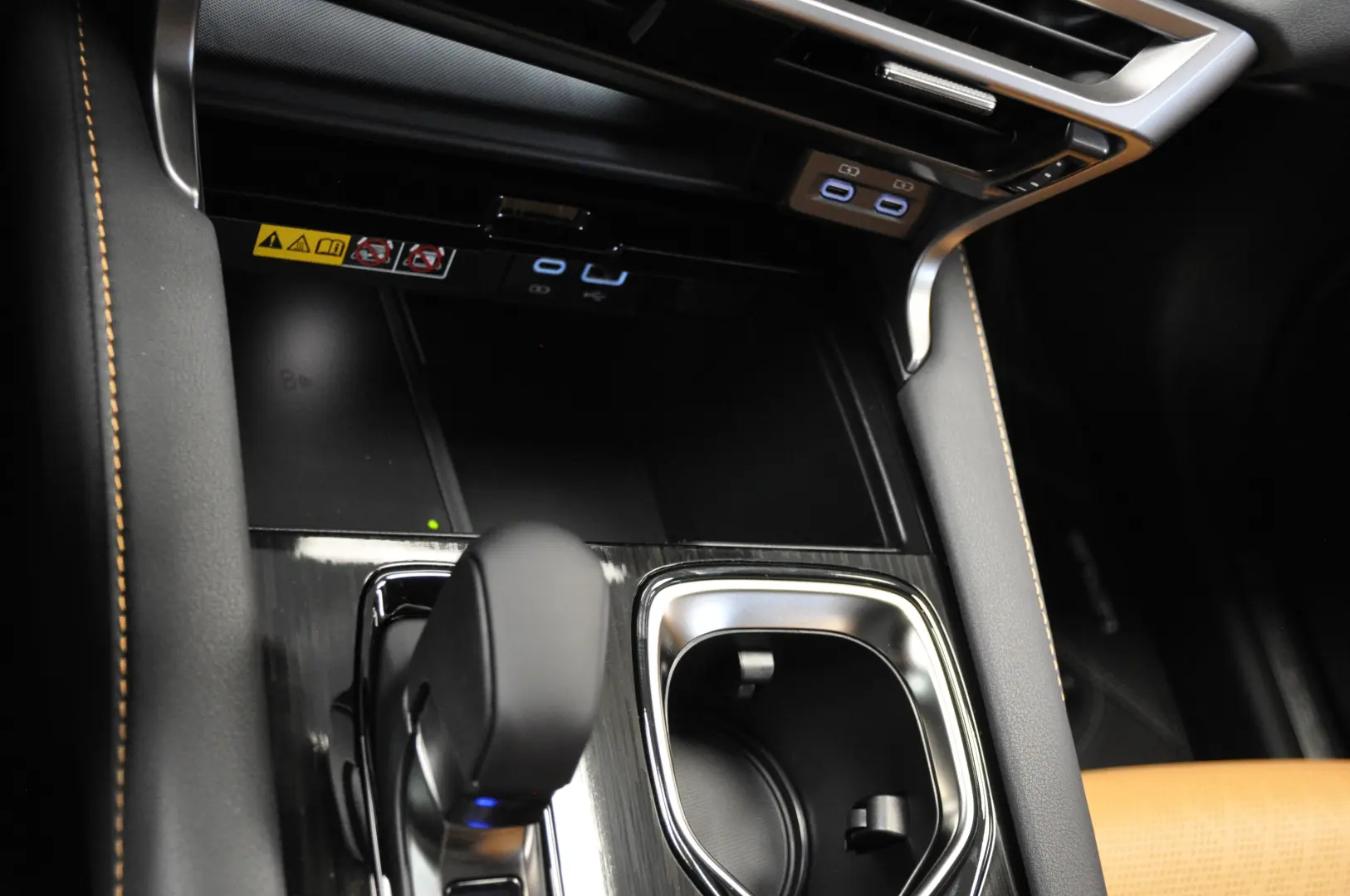 NEW LEXUS RX450H+ PLUG IN HYBRID F SPORT Panorama