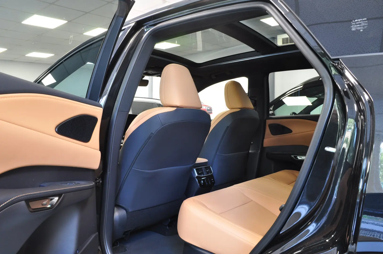 STOC NEW LEXUS RX450H  PlugIn 309CP F SPORT Panorama