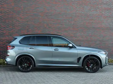 X5 30d xDrive *M Sport Pro*Pano*AHK*