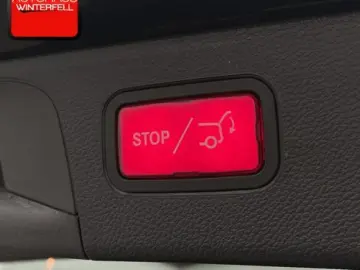 GLC 300 e 4M AMG PANORAMA+AHK+KAMERA+LED+MBUX+
