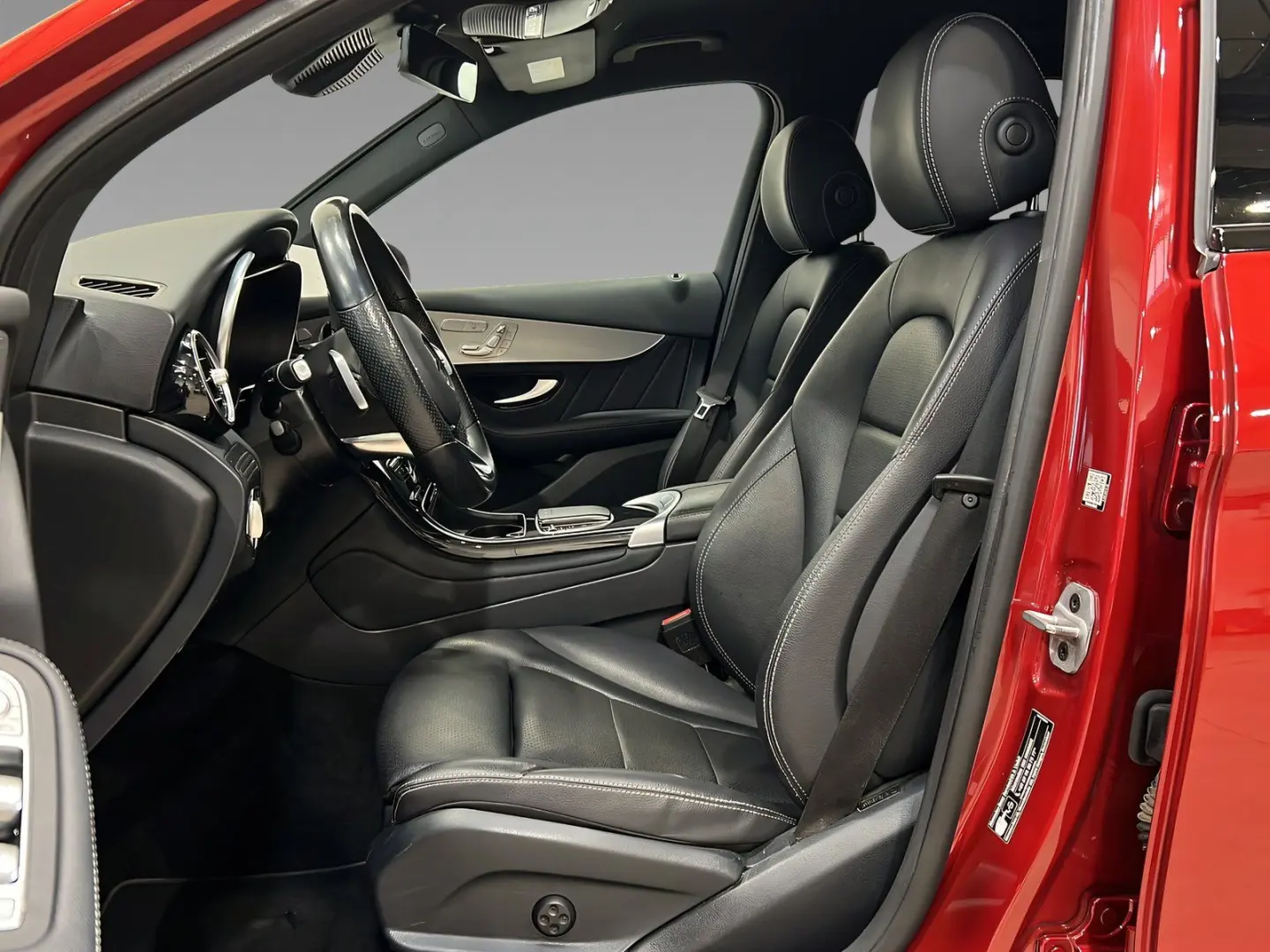GLC 300 de 4M AMG+DISTRO+NIGHT+Memo+Kam+AHK+19