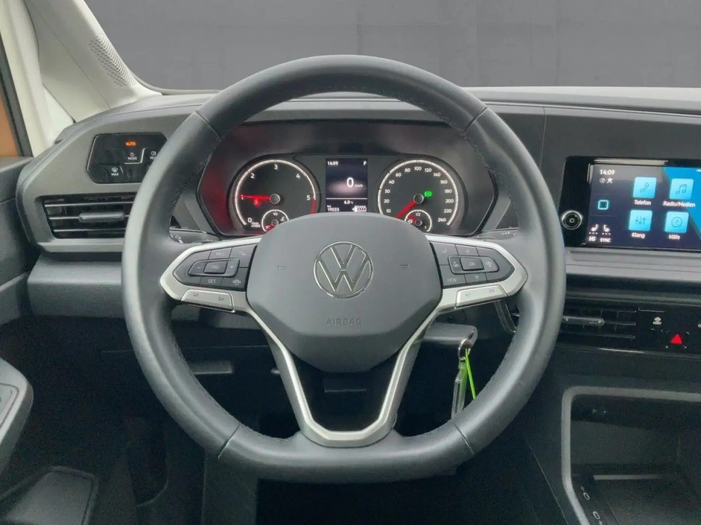 Caddy Maxi 2.0 TDI DSG SHZ+PDC+GRA+MFL+DAB+7-SI