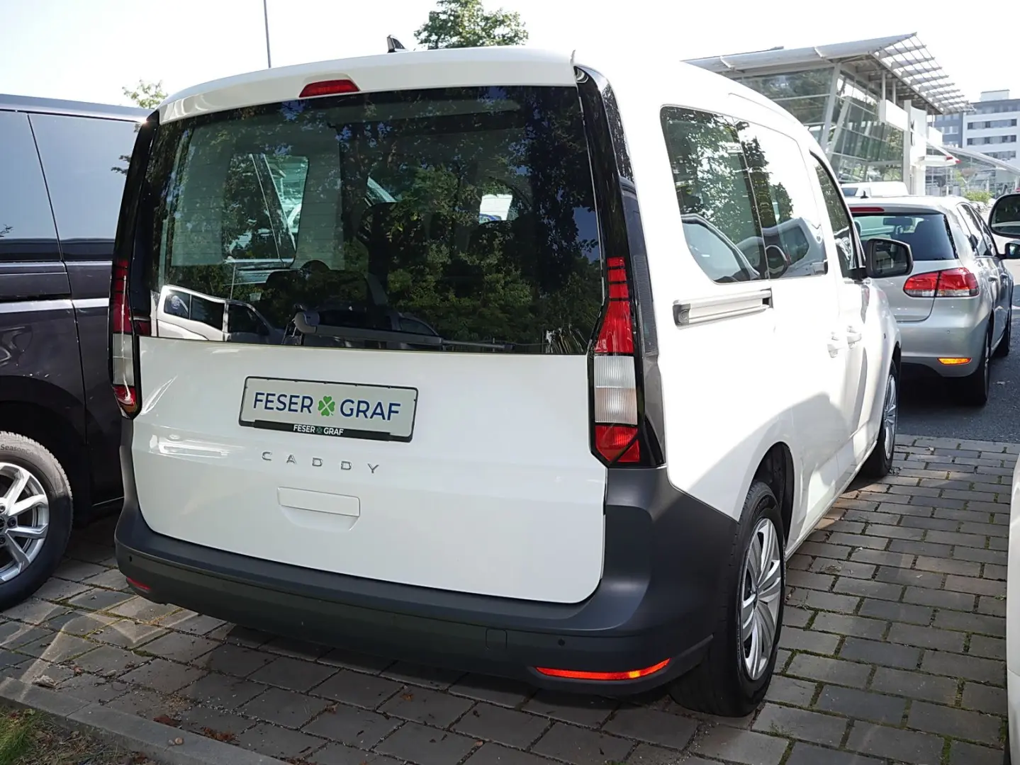 Caddy 2.0 TDI DSG LED Klima PDC