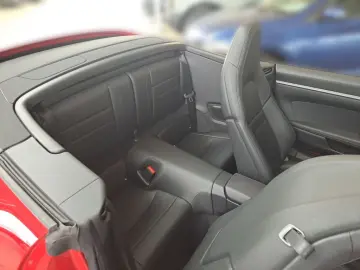 992 911 Carrera 4 Cabriolet