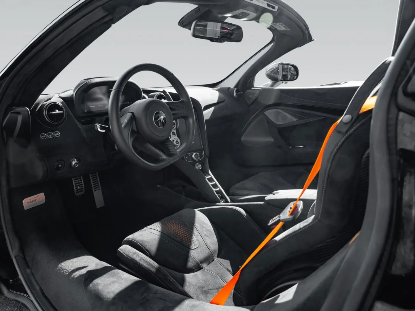 765LT Spider