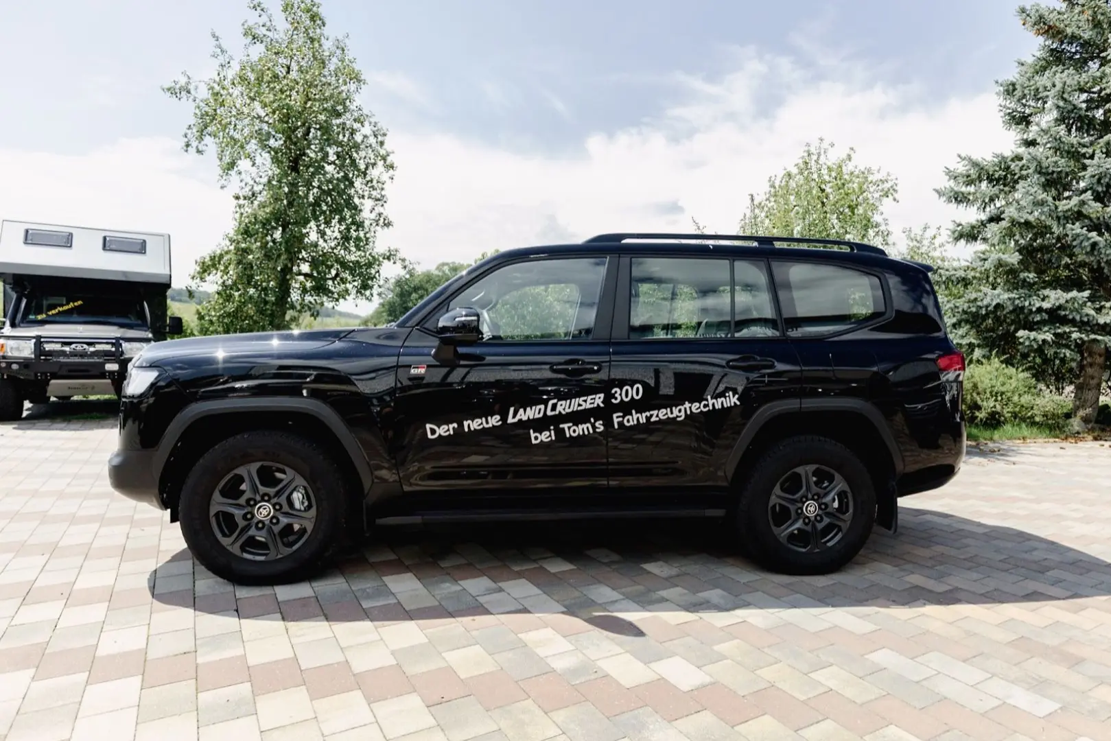 Land Cruiser 300 GR Sport