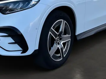 GLC 300 4M AMG AHK Pano ACC HUD 360° 4xSitzhzg