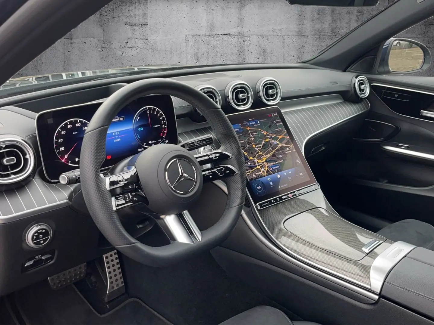 C 300 e AMG+DISTRO+360°+HUD+DIGITAL+KEYLESS+SOUN