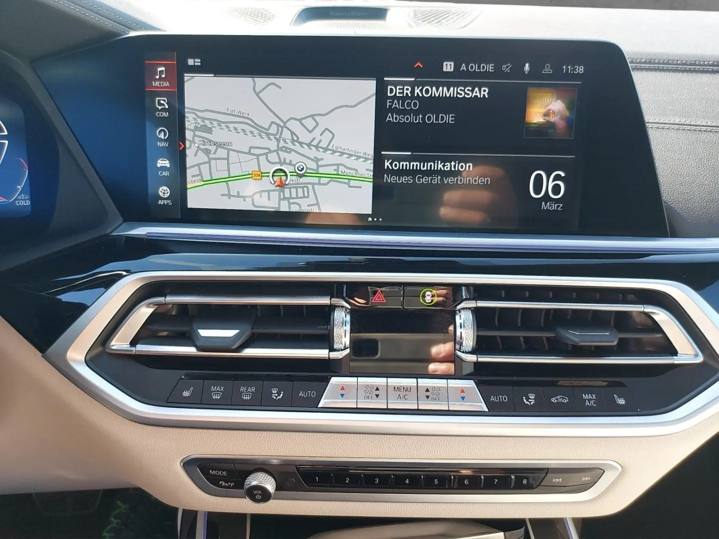 X7 M50i 22
