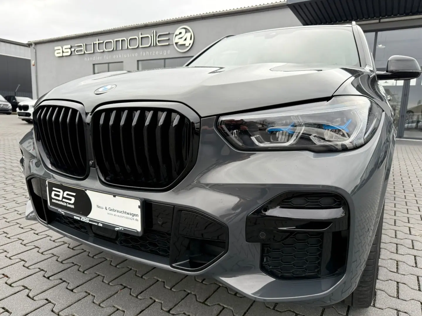X5*M50i*INDIVIDUAL*360°ACC*HUD*LASER*H&K*DAB*