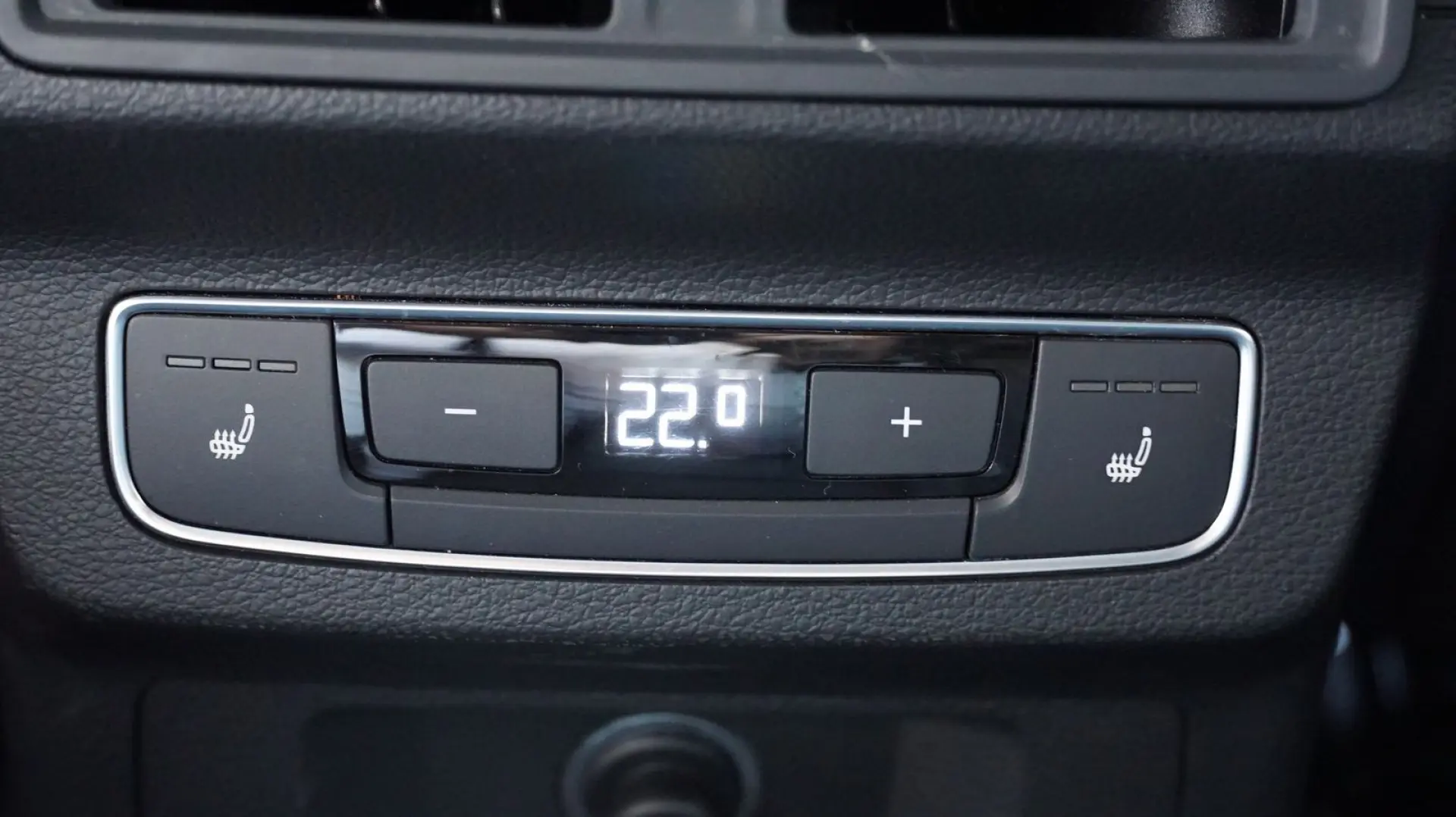 Q5 40 TDI quattro sport S-Tronic Bi-Xenon AHK