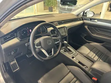 Passat Variant 2.0 TDI Elegance +R-LINE+AHK