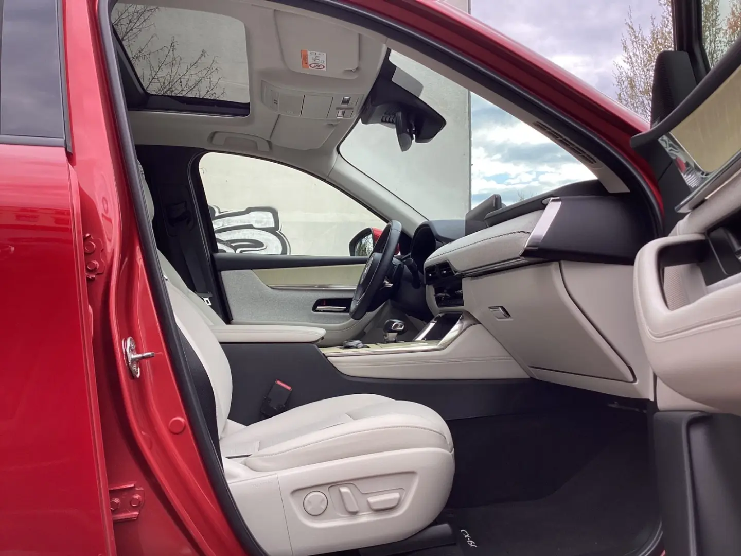 CX-60 Takumi Plug-in Hybrid AWD PHEV Panorama