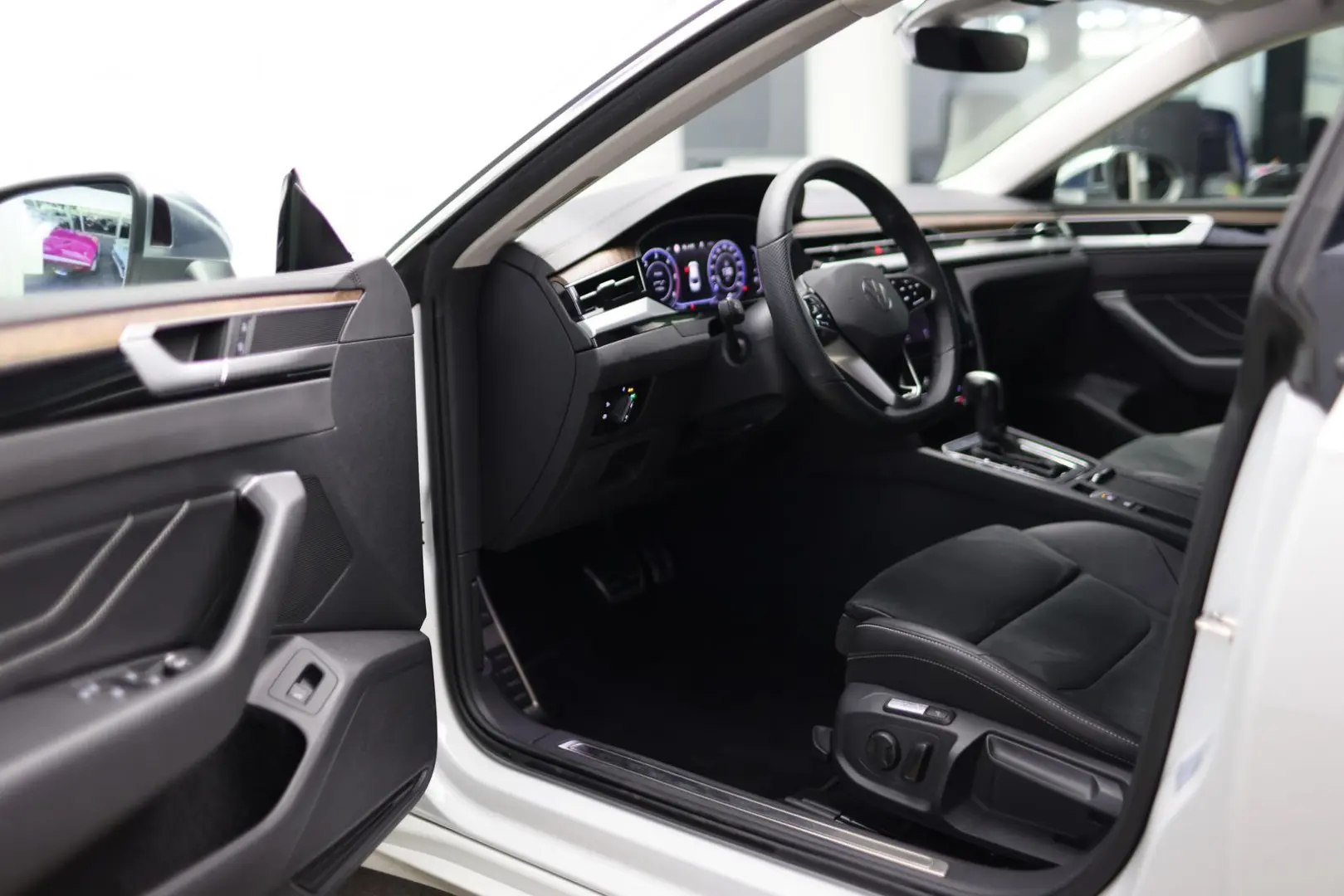 Arteon 2,0 TDI ELEGANCE MATRIX / RÜCKFAHRKAMERA