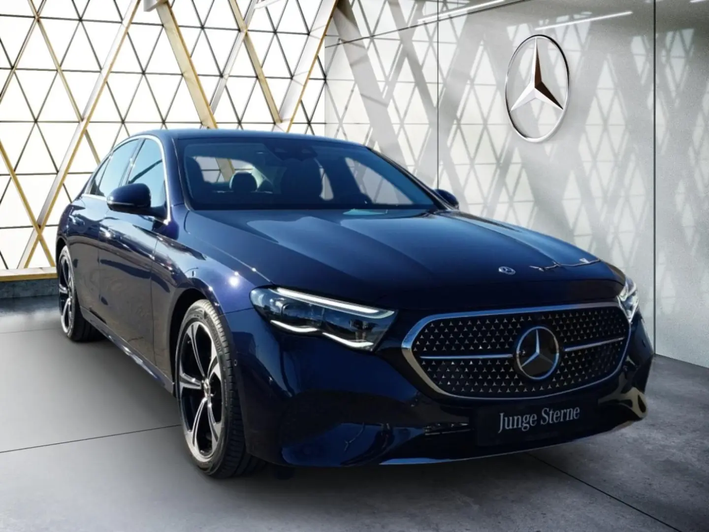E 220 d Avantgarde AHK*360°*DigLight*Distronic*