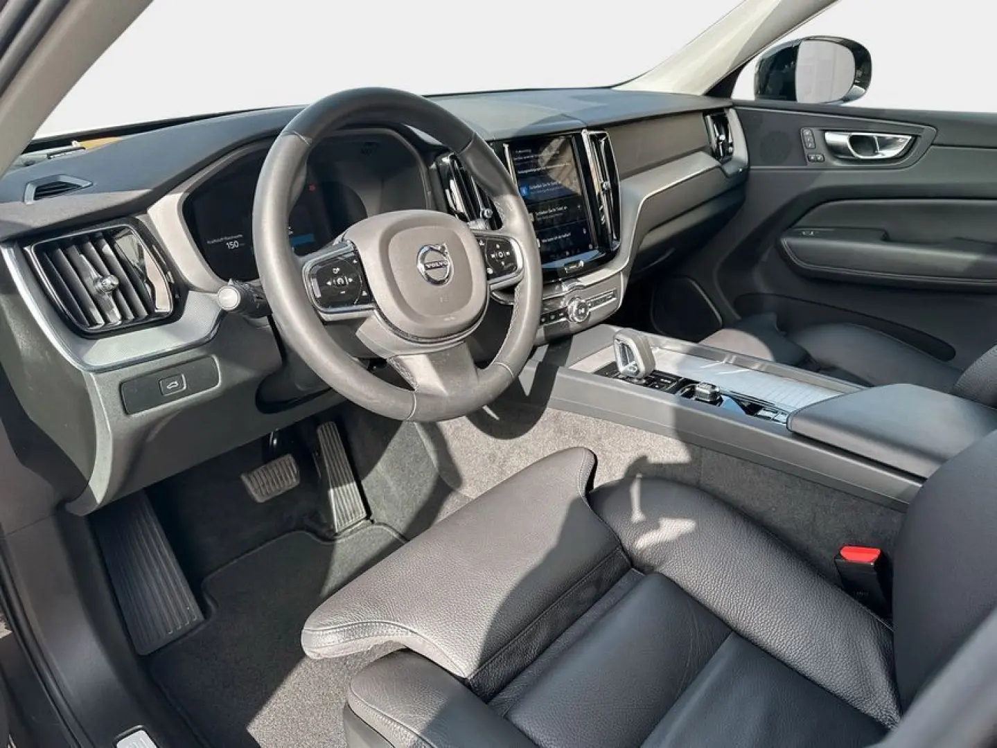 XC60 B4 Plus-Dark Aut Glasd 360° PilotAssist BLI