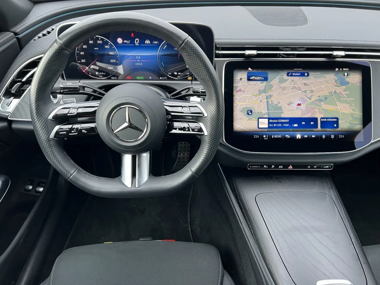 E 300e 4M AMG AHK Distro. 360° Digital Light