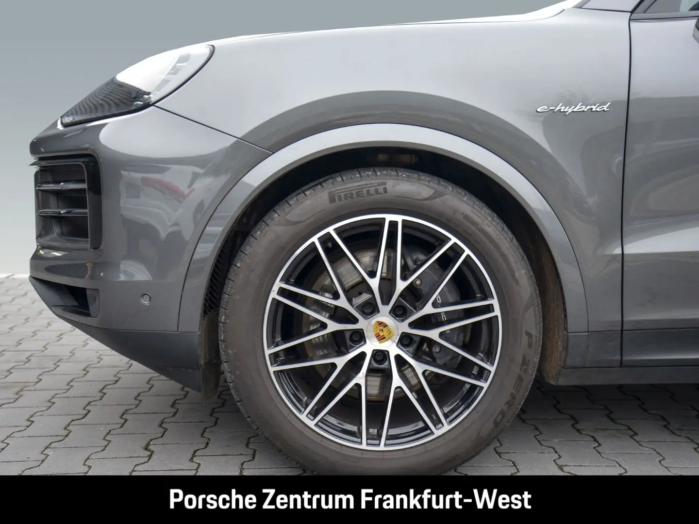 Cayenne E-Hybrid BOSE Panoramadach Luftfederung