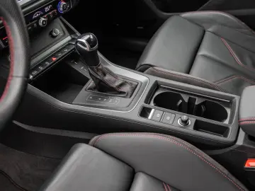 Q3 Sportback S line 40TFSI qu Stronic Navi LED v