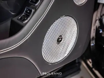 Bentley Bentayga Long Azure First Edition BLACKLINE