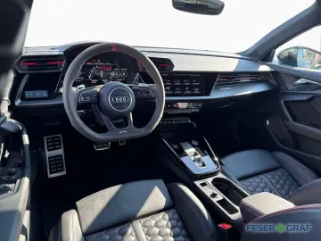 RS3 Spb. 2.5 TFSI qu. - PANO - KAMERA - MATRIX