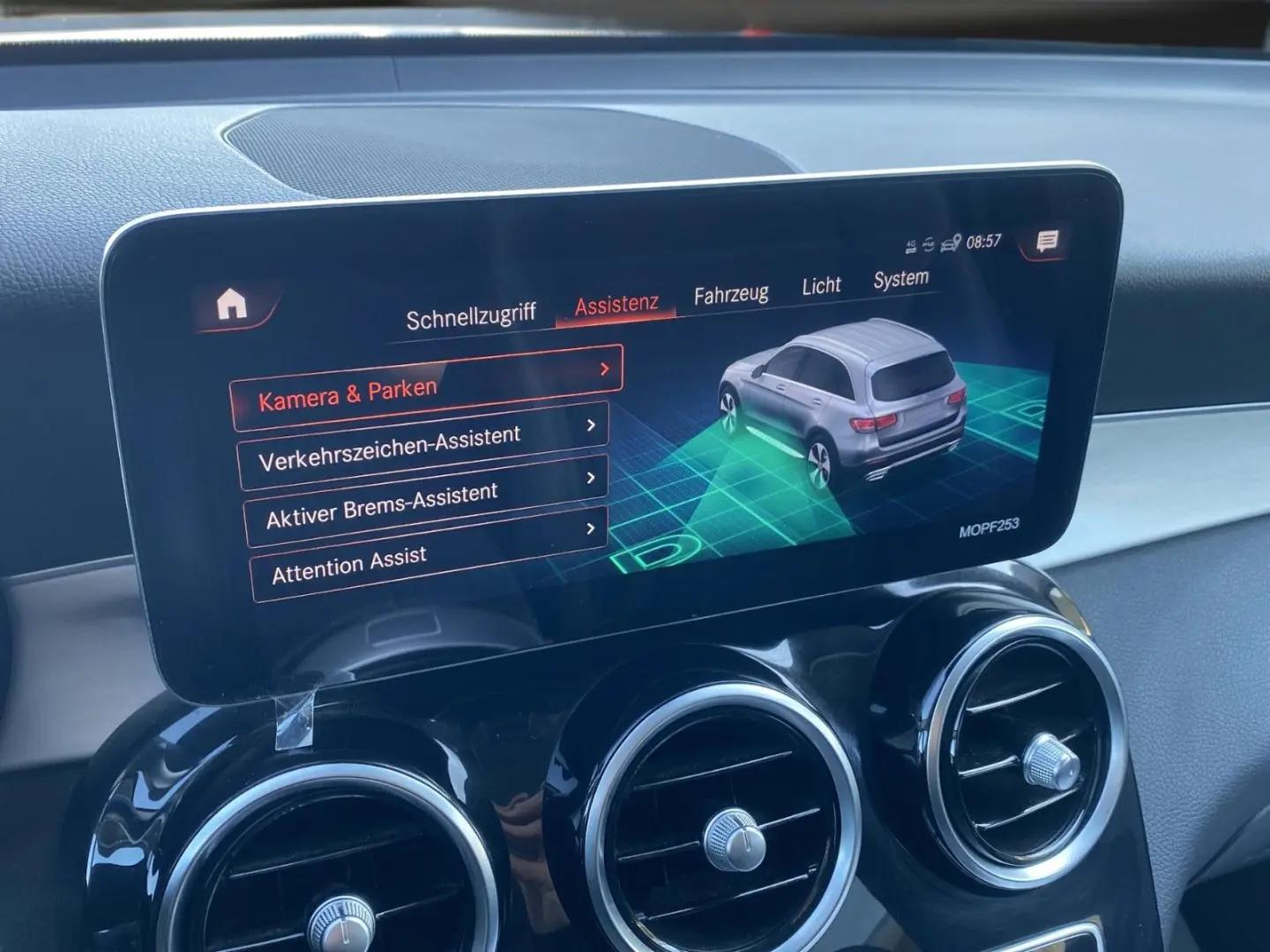Mercedes-Benz  GLC 300 de AMG