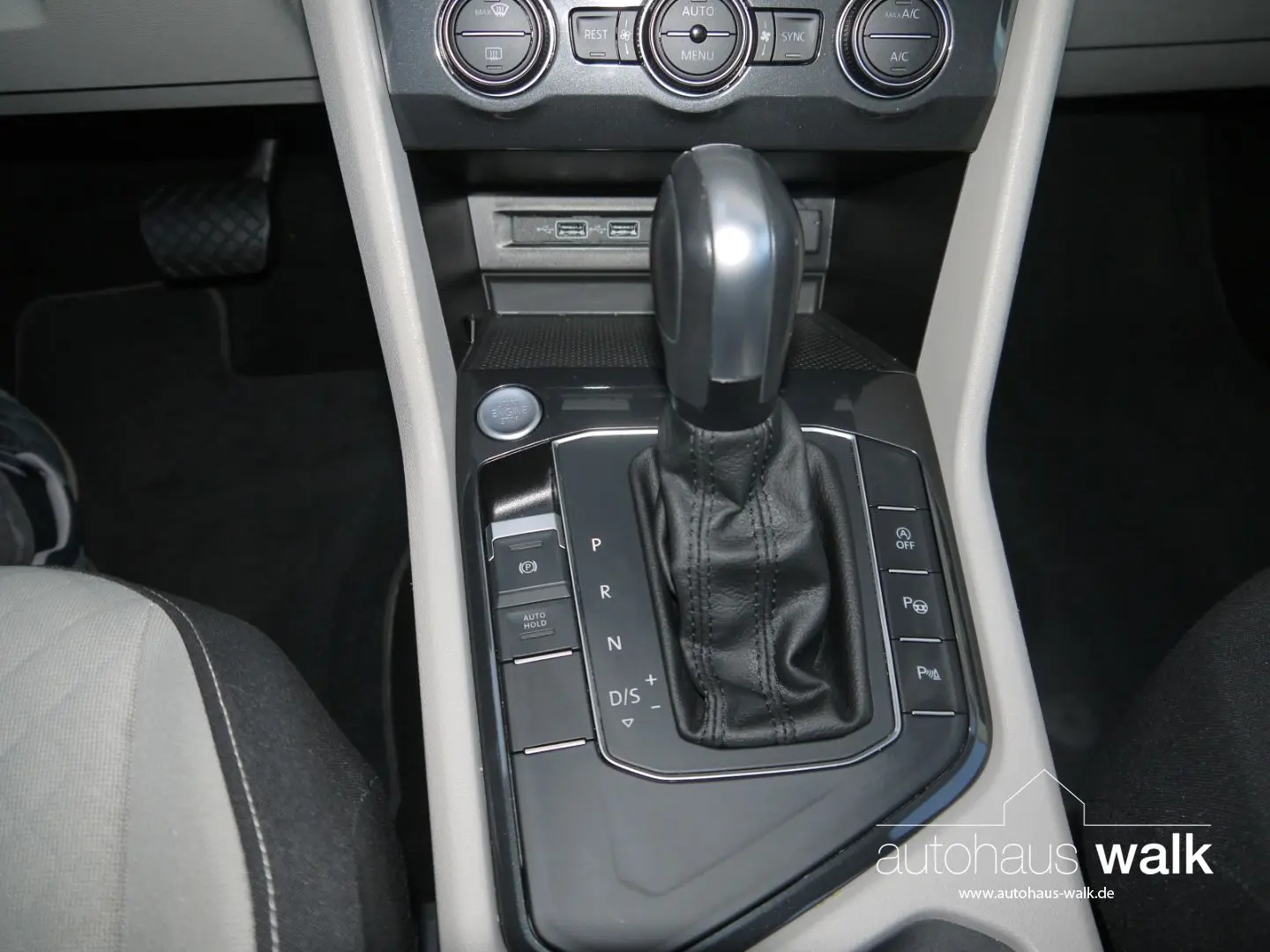Tiguan 1.5 TSI DSG Comfortline NAVIPro App LED R