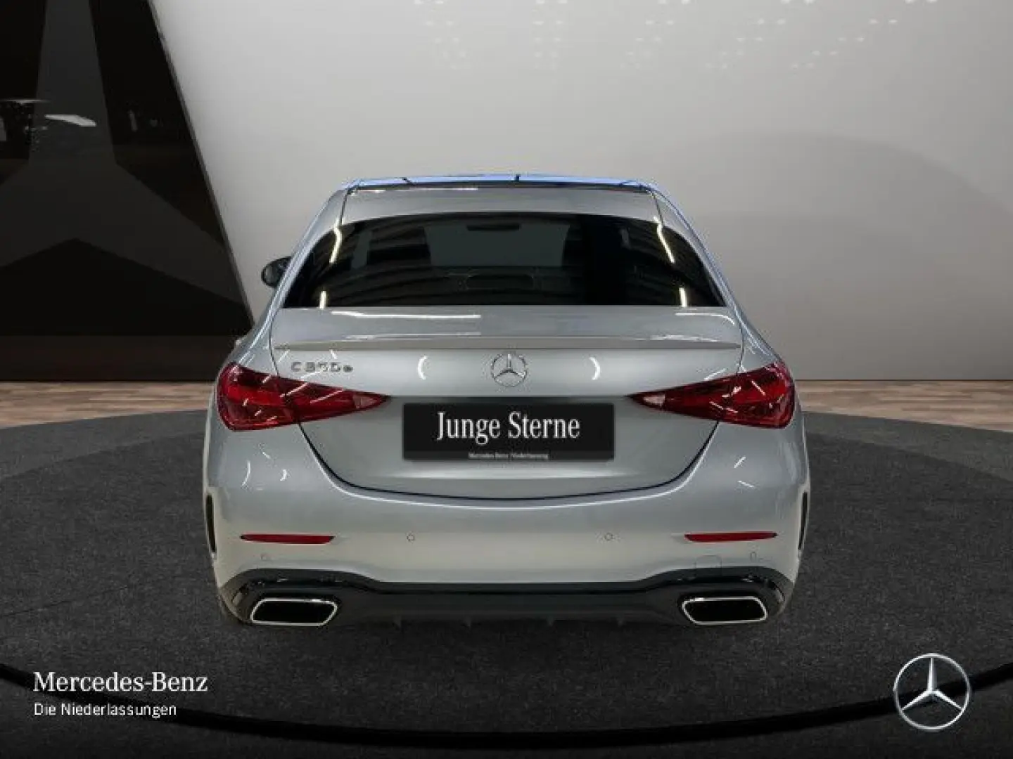 C 300 e AMG Advanced+/Night/Pano/Distr/AHK/Memo