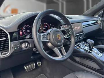 Cayenne Coupe GTS+MATRIX+HUD+PANO+SPORTD+SPORTAB