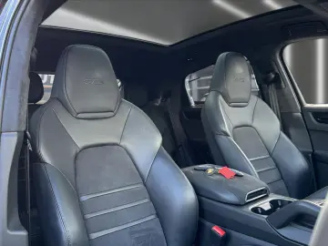 Cayenne Coupe GTS+MATRIX+HUD+PANO+SPORTD+SPORTAB