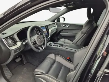 XC60 B5 B AWD Plus Black Edition Stdhzg * Pano