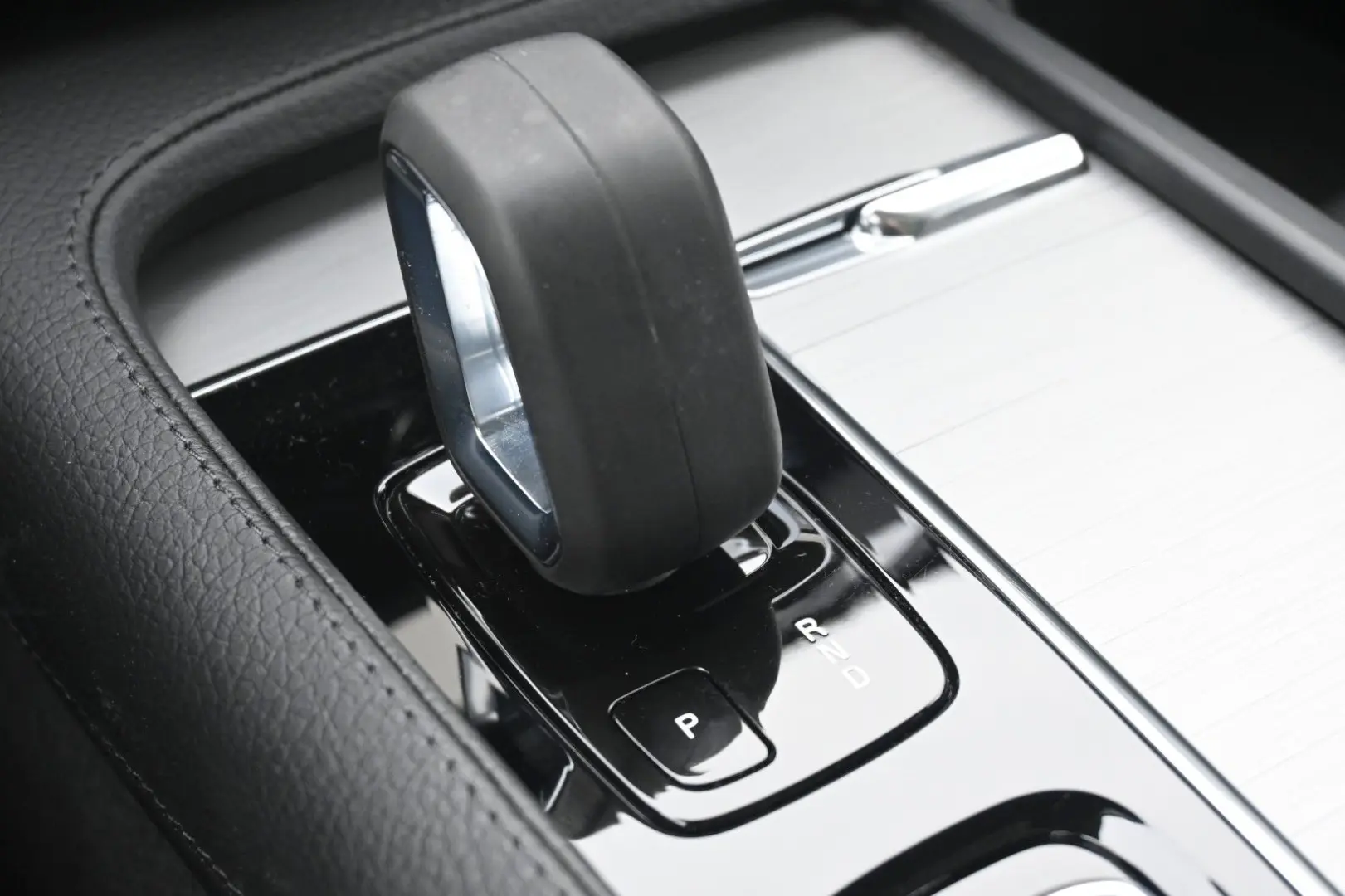 XC90 T8 AWD Inscrip. Expres. PHEV*AHK*PANO*LUFT*