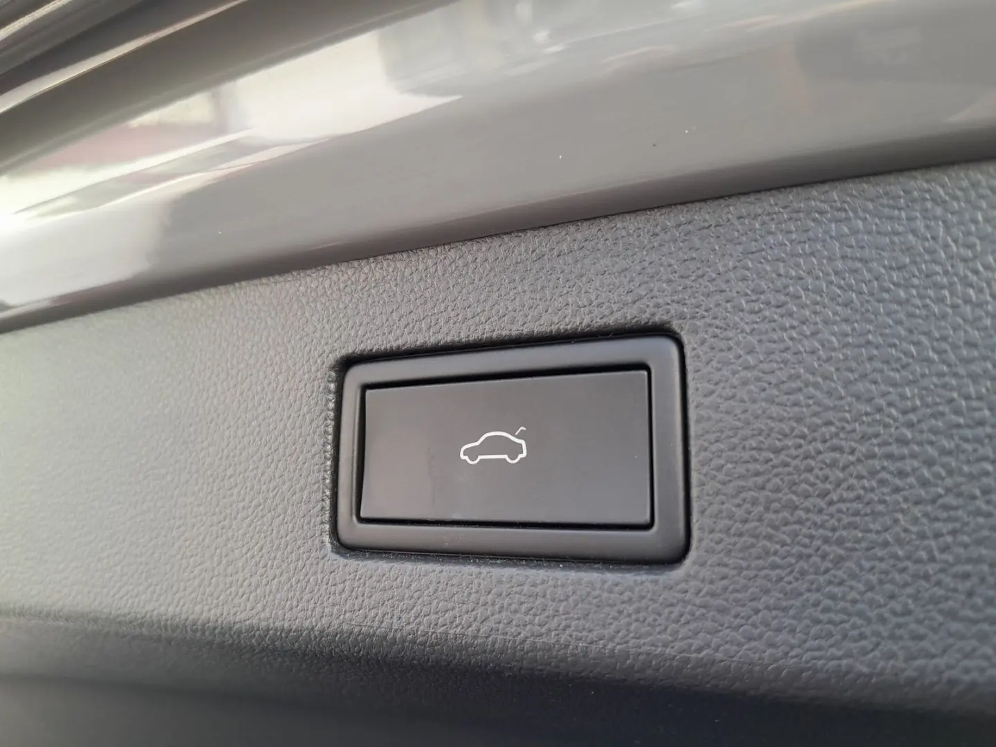 Arteon Shooting Brake R-LINE 2.0TSI DSG PANO+AHK
