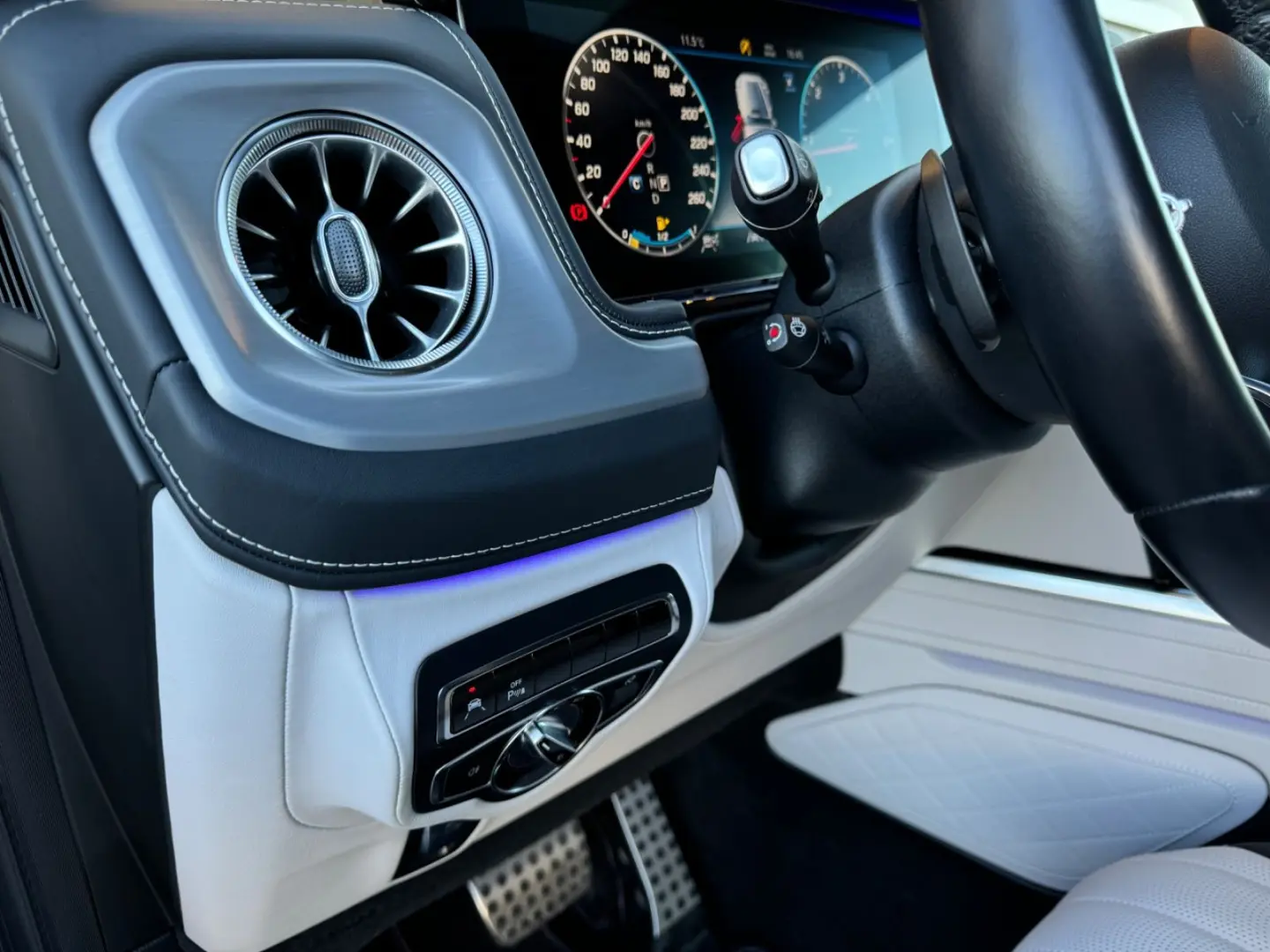 G400d AMG-LINE/LEDER EXCLUSIV WEISS/NIGHT/MASSAG