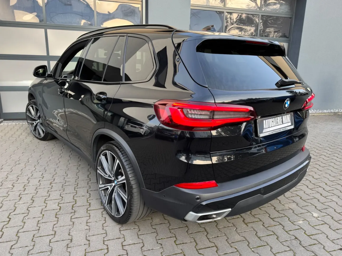 X5 xDrive 40 d Pano/AHK/Standheiz/22