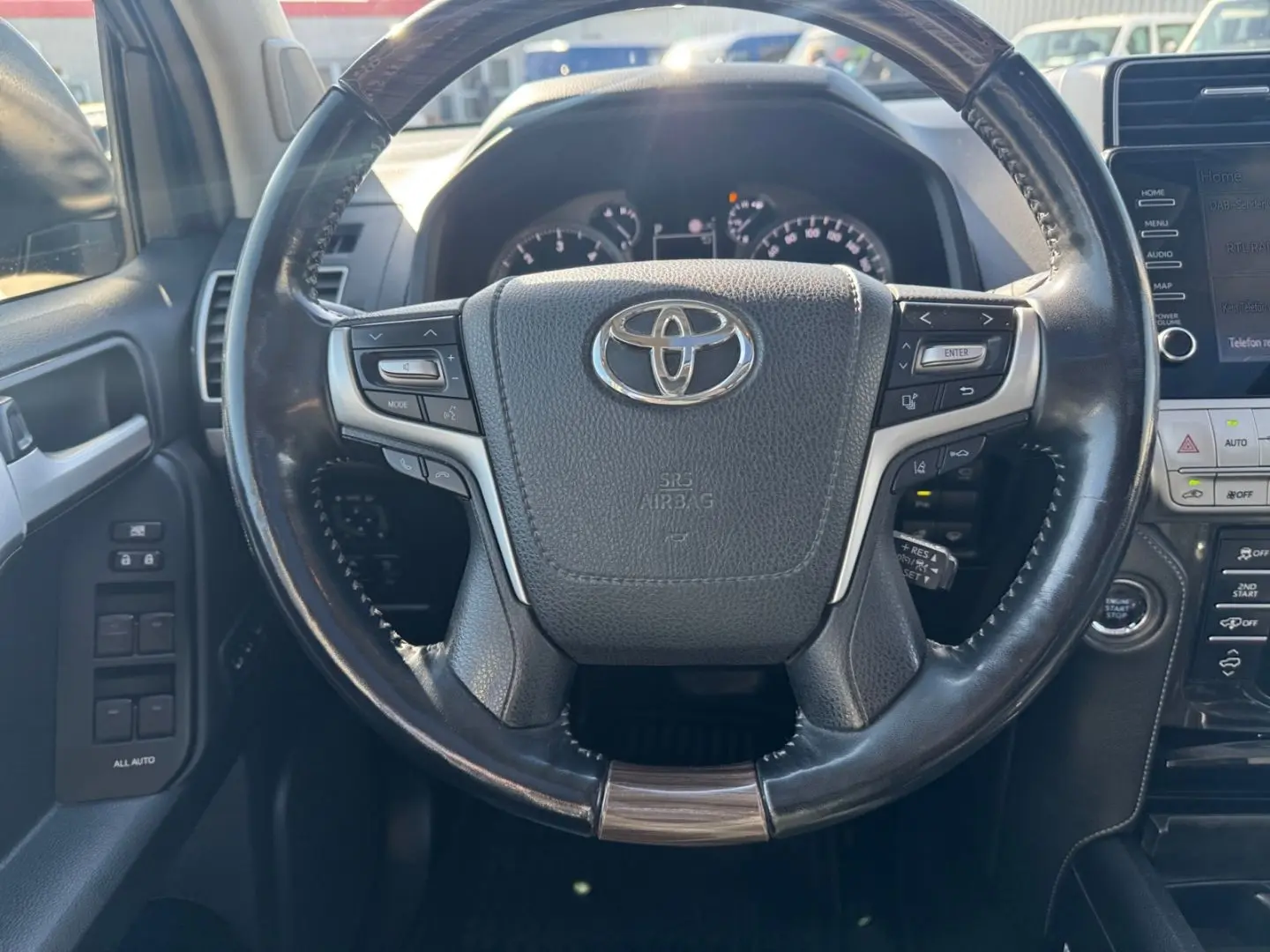 Land Cruiser 2.8 D-4D Automatik TEC-Edition *AHK