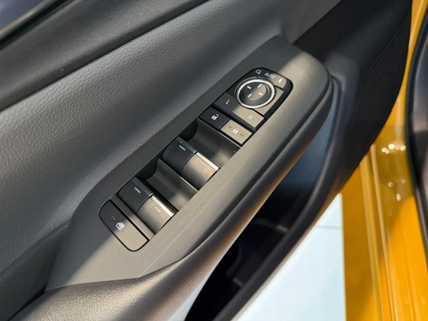 Prius 2.0 Plug-In Hybrid Executive *Neues Modell