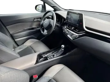 Toyota C-HR 1.8 Hybrid E-CVT Lounge
