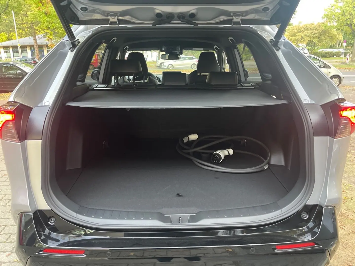 ACROSS/TOYOTA RAV4 PLUG-IN HYBRID COMFORT+